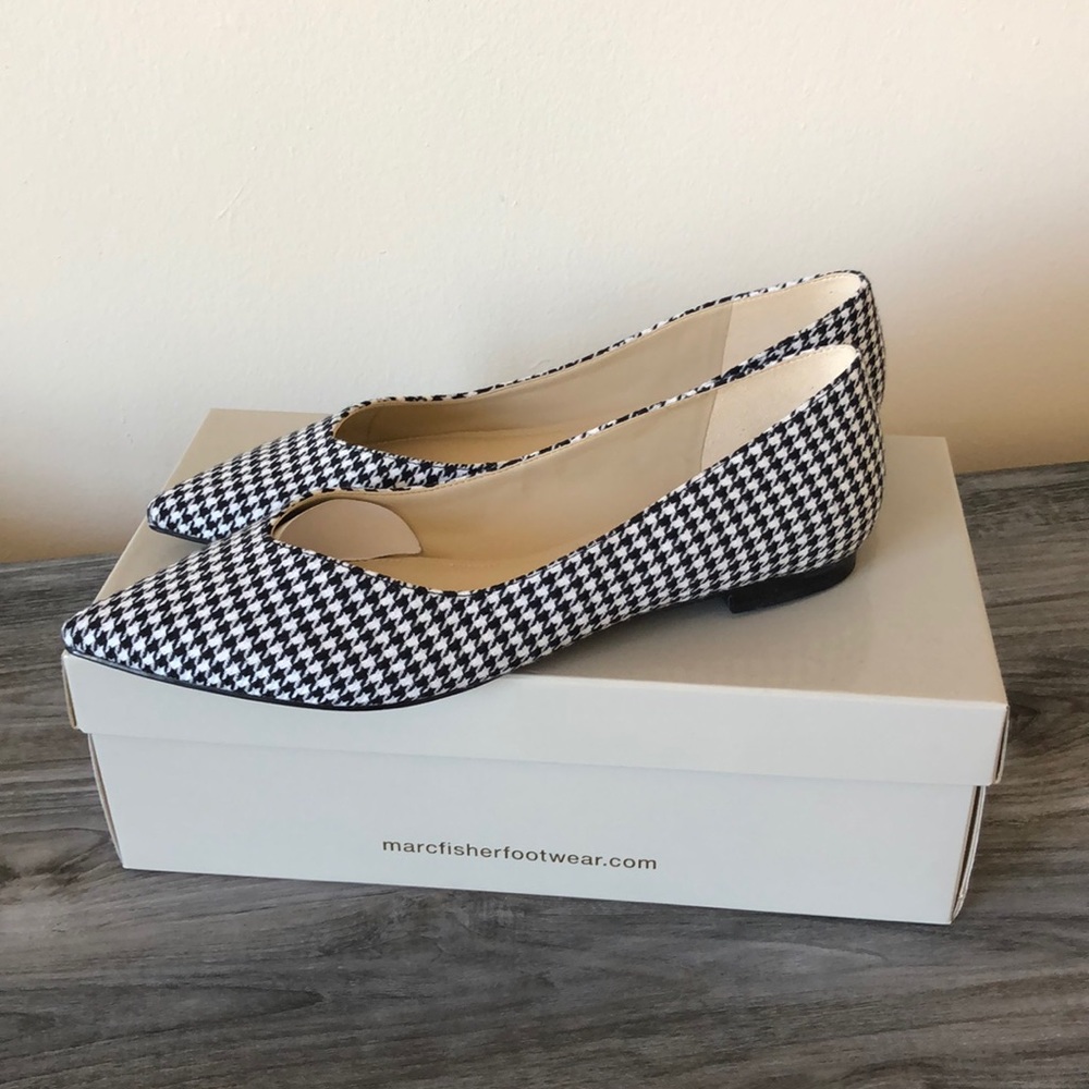 Brand new Marc Fisher Flats